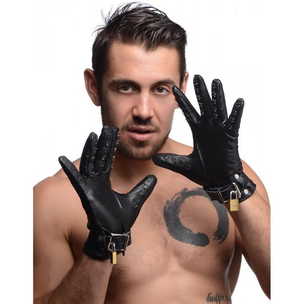 Locking Vampire Gloves * Store - Smoosh