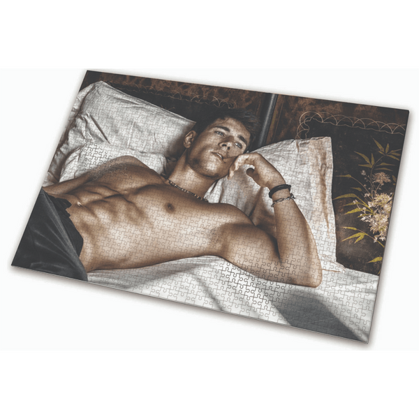 Men In Bed Chase 1000pc Puzzle * - Smoosh